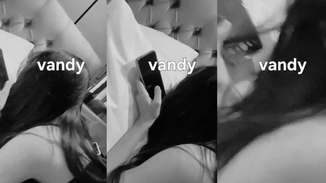 Bokep Indo di Telpon Pacar Pas Lagi Ngewe Gaya Doggy