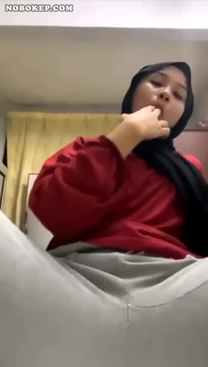 Gadis ABG Hijab Hitam Colmek Viral