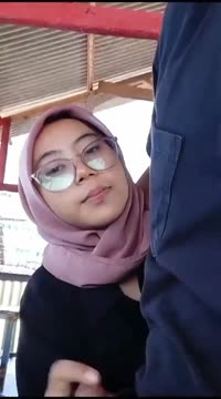 Jilbab Kocokin Pacar – EPORNER_720p HD
