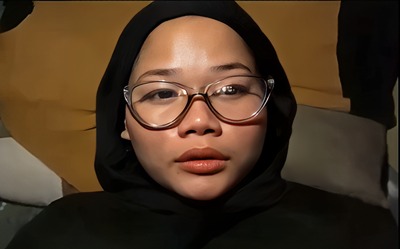 Bokep Indo – Hijab Hitam Binal Kacamata Crot Di Muka