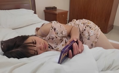 Bokep Indo – Adek Cuma Bisa Pasrah Kalau Sama Abang