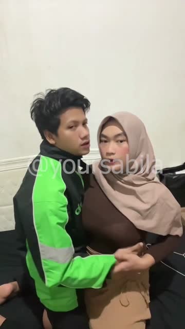 3. Ada percakapan ‘awalnya nolak tapi minta tambah’