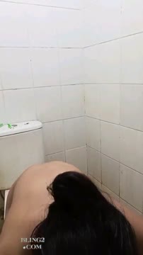 Indah Dipaksa Sepong Crot Mulut Ojol