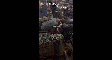 Tiba Tiba Banget Ngajak Montir Bengkel Bokep Indo