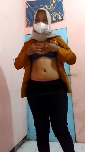 Ustd Binor hijab selingkuh Botol cap kaki tiga