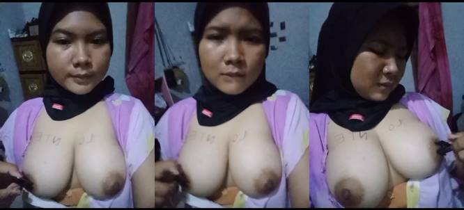 Bokep nadzira abg esemah hijab colmek jepit uting susu