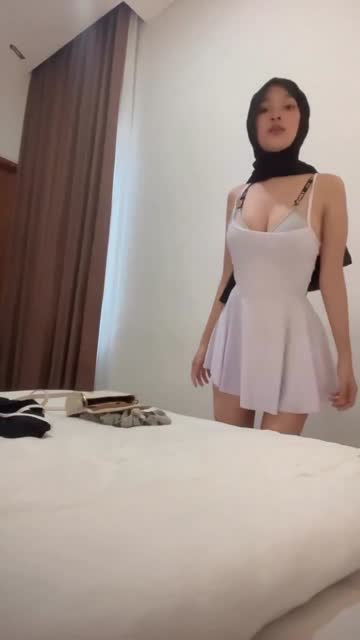 Hijabers lagi angek