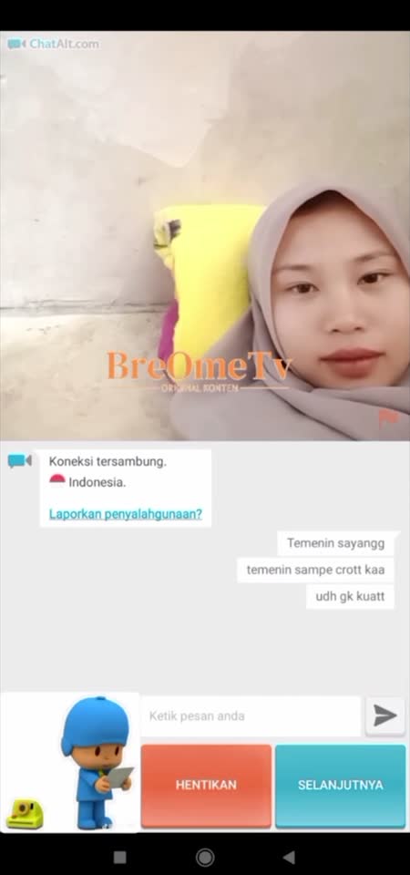 Ngocok sambil diliatin ukhti cantik
