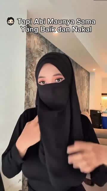 lonte hijab demen banget pamer body