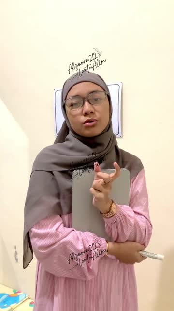 Belajar ekonomi bersama Bu guru hijab 1kacamata