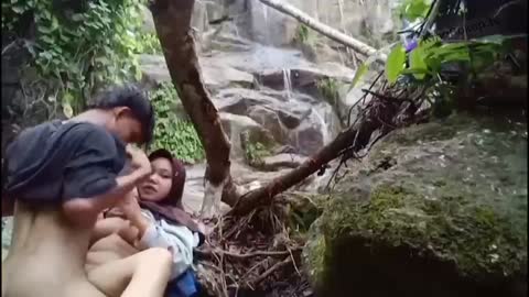 Video Hijab Ngewe Di Air Terjun