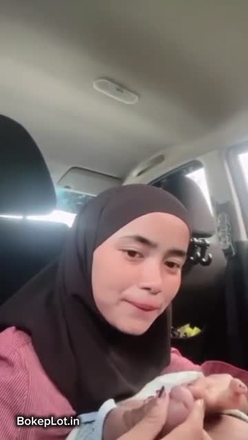 Videy Viral Indo Terbaru Ukhty Mesum Nyep0ng Di Mobil