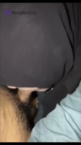 Ukhti Jilbab Hitam Masih Malu-malu – Kingbokep